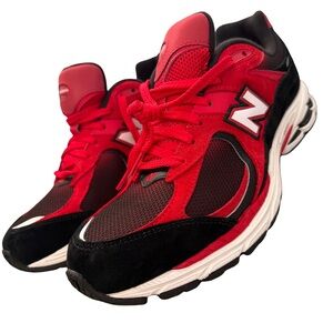 New Balance 2002R True Red Black Women’s Size 9.5